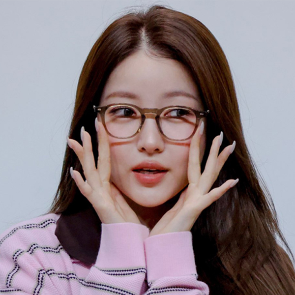 KIVULI TAM 김소원